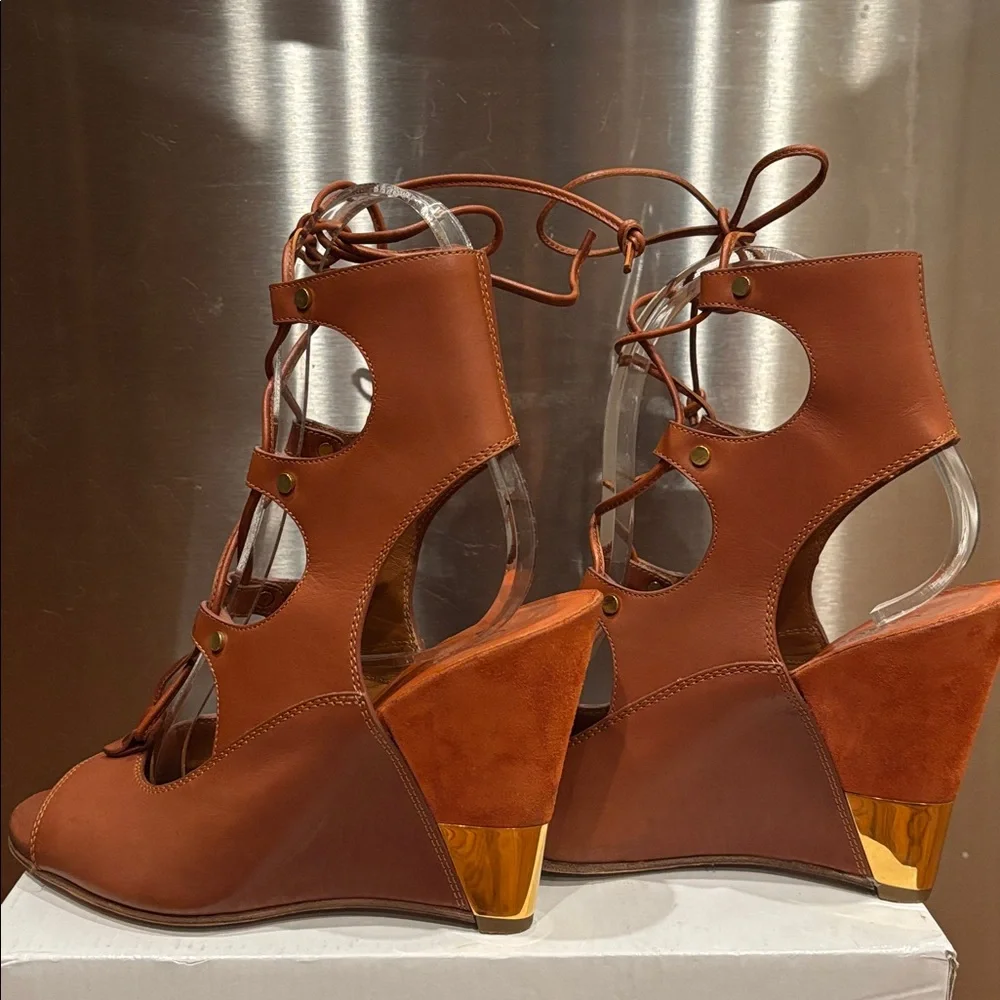 Chloe brown leather